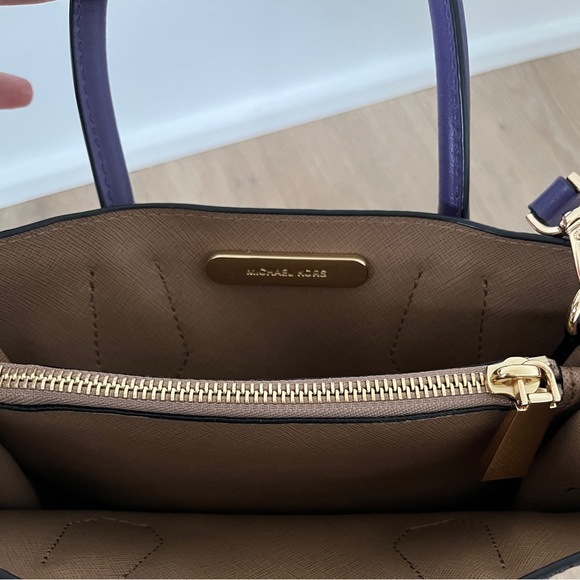 NWOT MICHAEL KORS MERCER Studio colorblock messenger Leather damson iris bagtote - Picture 10 of 11